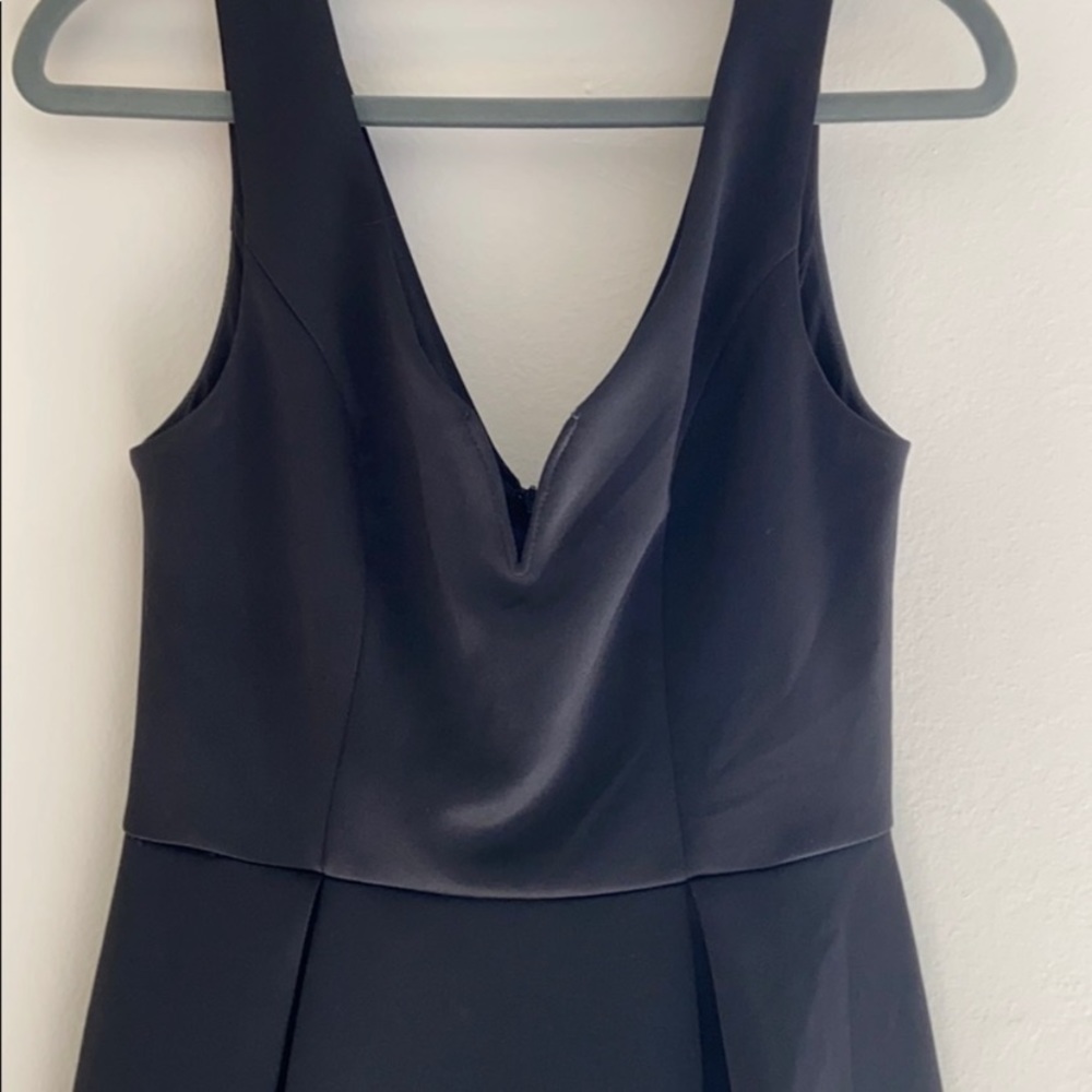 2/$25 🛍 🖤 Skater Dress